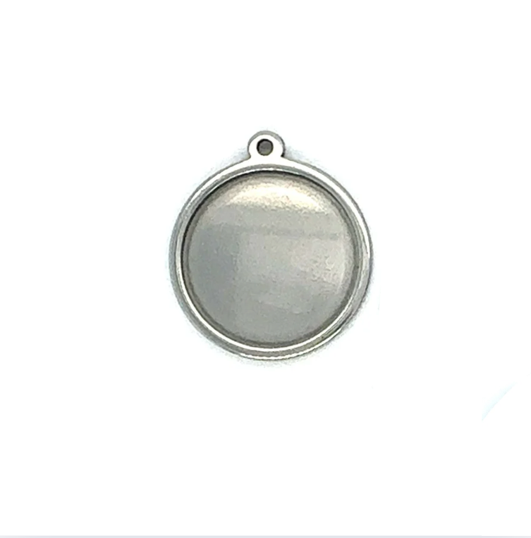 16mm Small Personalized Round Photo Charm for Charm Bracelet – Silver-Plated Stainless Steel.