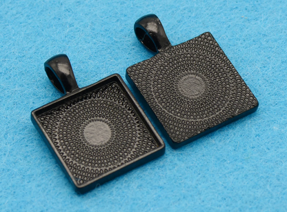black small square bezel setting 16mm