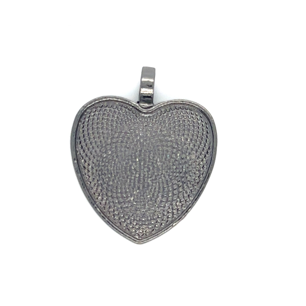 25mm Heart Shaped Pendant Charms