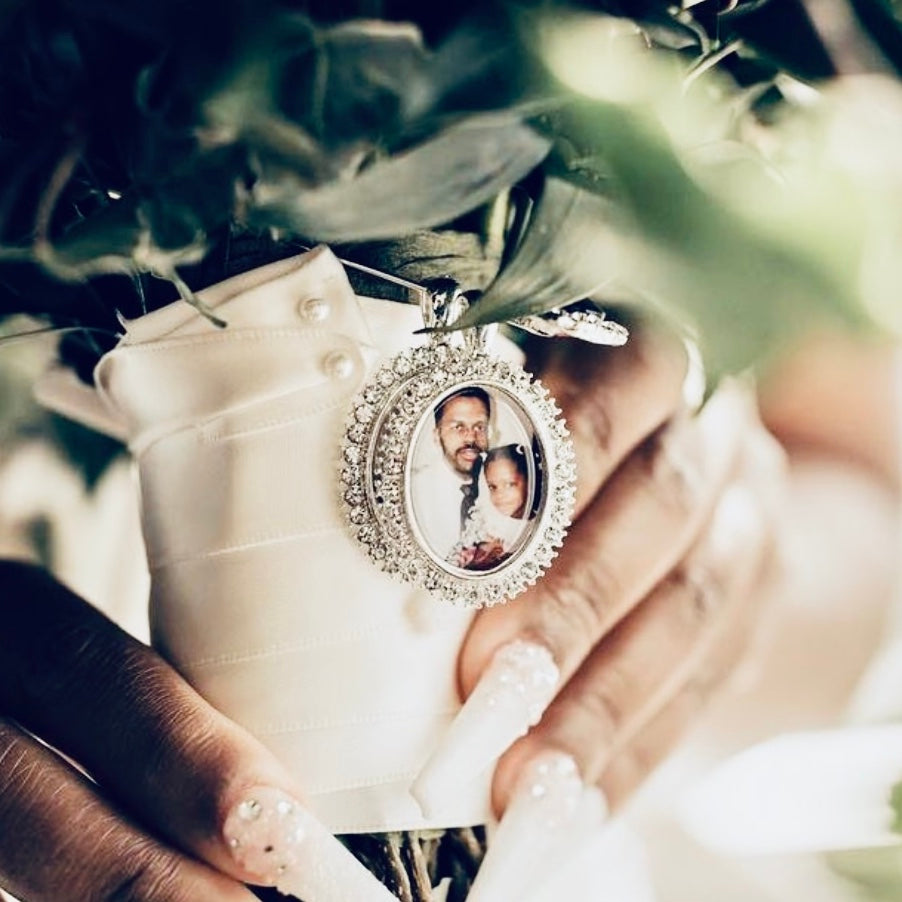 DIY Kit 18x25mm Rhinestone Oval Memorial Photo Charm for Wedding Bouquet