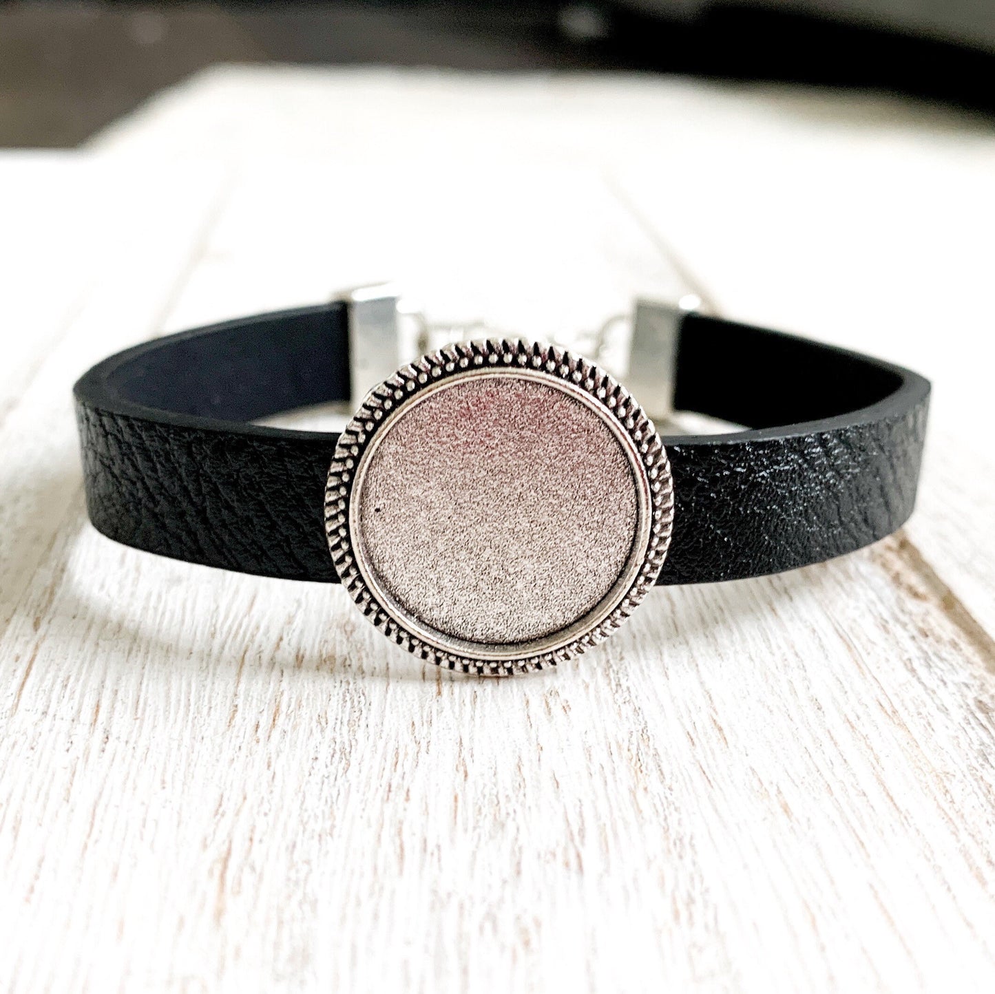 Leather Bracelet Making Kit and Glass Makes Complete Bracelet - Round - Perfect Pendants Plus