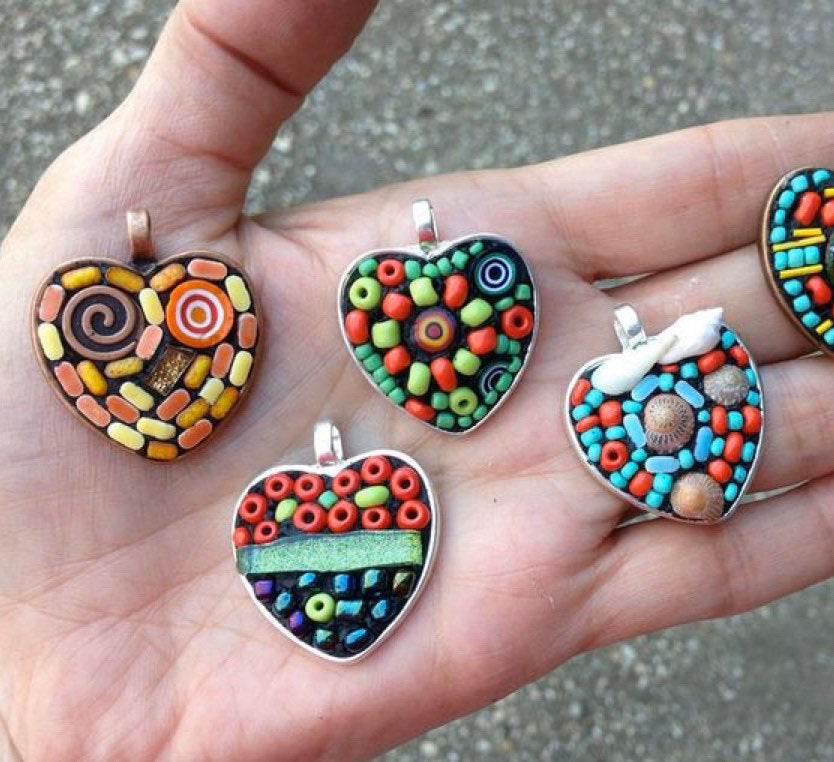25mm Heart Shaped Pendant Charms - Perfect Pendants Plus