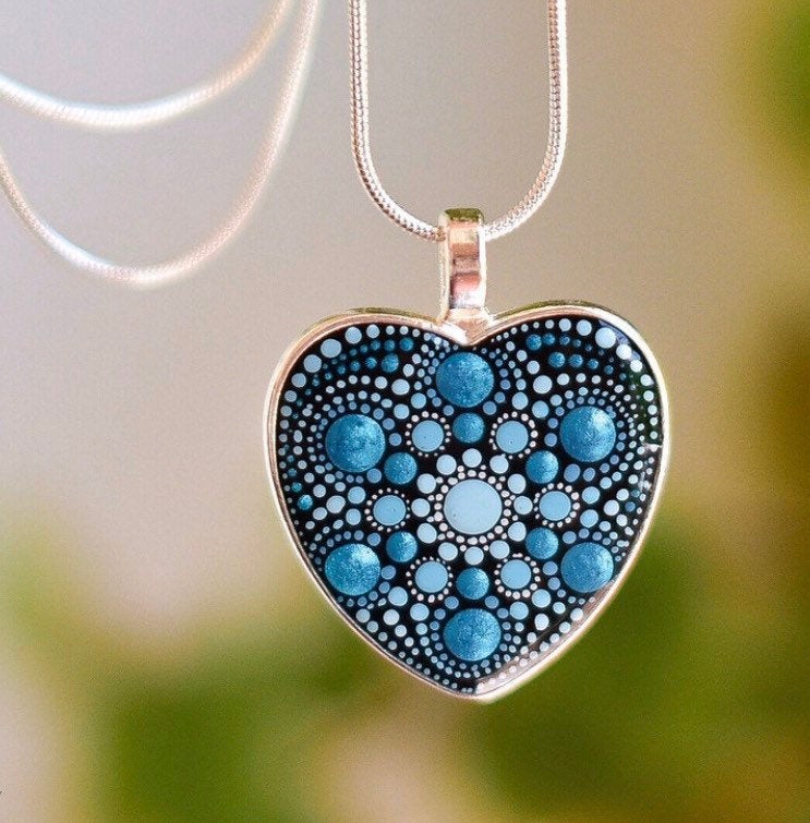 25mm Heart Shaped Pendant Charms - Perfect Pendants Plus