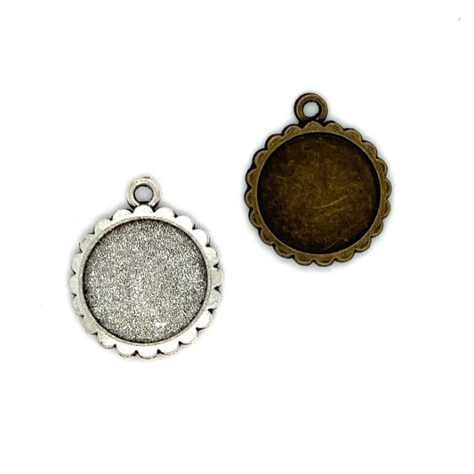 12 - 16mm Round Bezel Pendants with Scalloped Edging - Perfect Pendants Plus