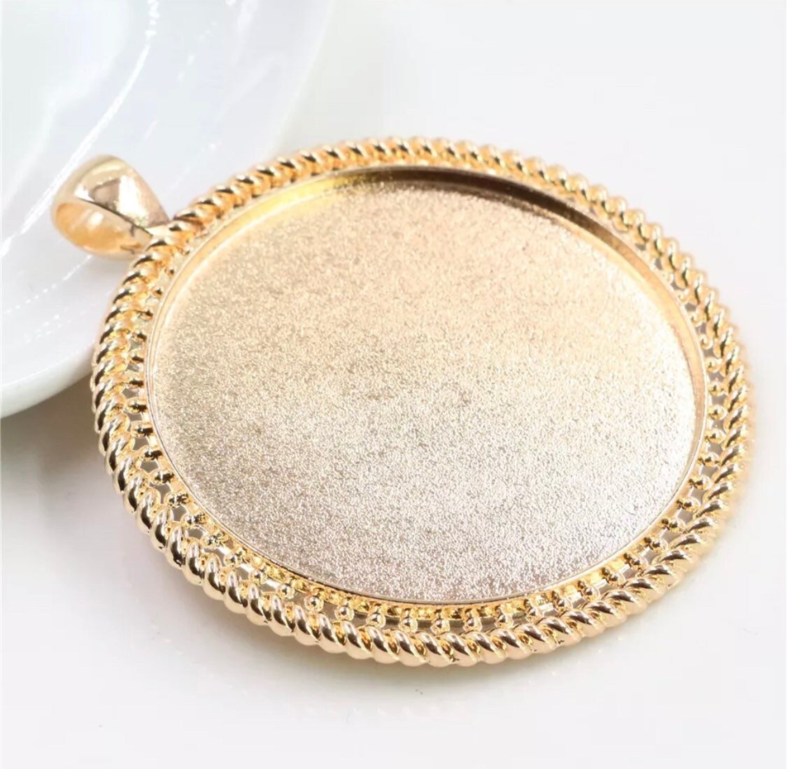 6 Necklace Making Kits 40mm Pendant, Necklace and Glass - Perfect Pendants Plus