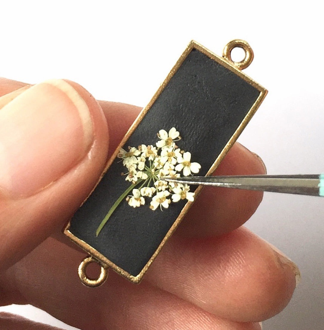 10x25mm Connector Rectangle Bezels Side Loop Horizontal - Perfect Pendants Plus