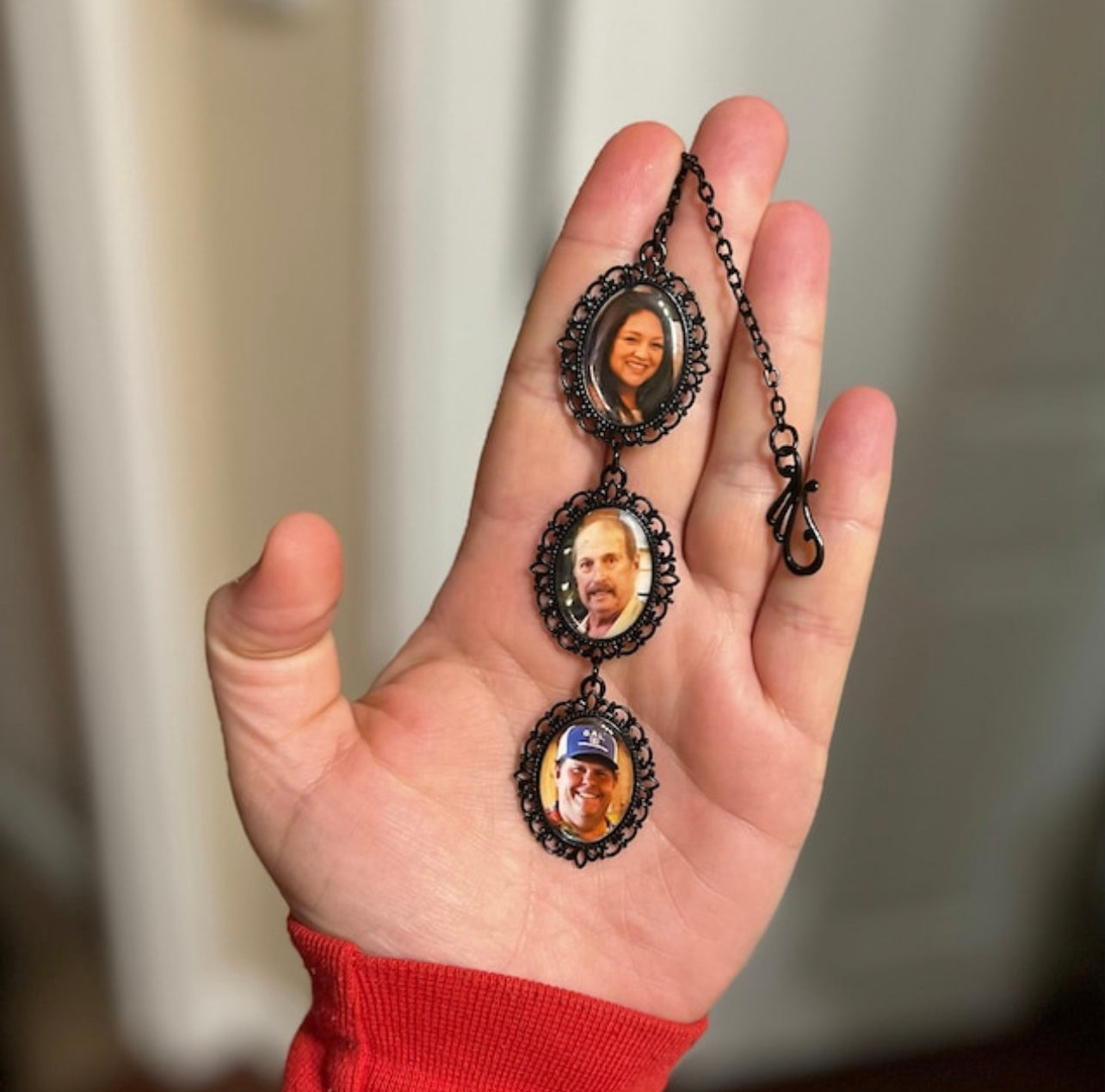 Personalized Graduation Tassel with Memorial Photo Charm Lace - Perfect Pendants Plus