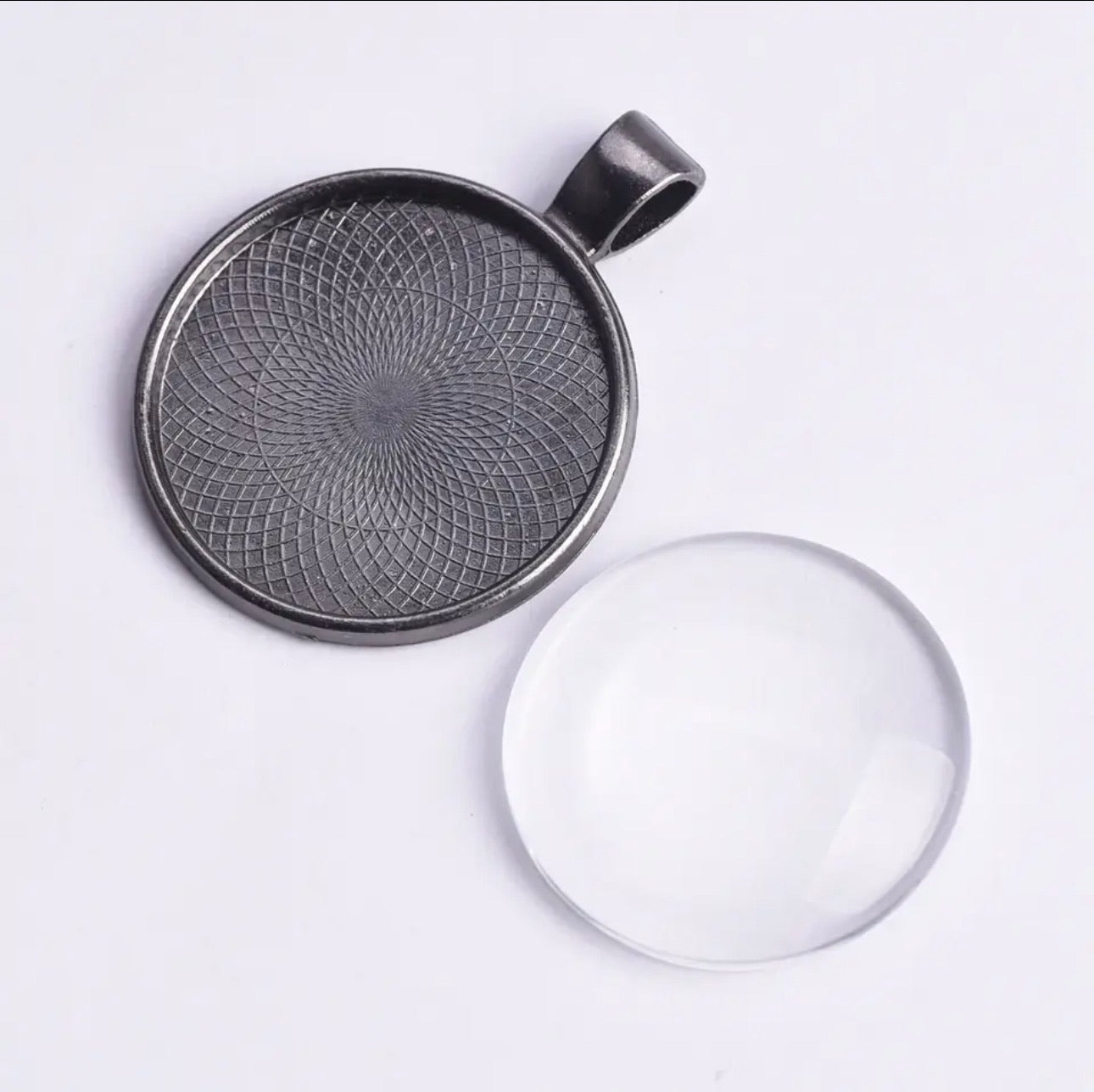 20mm Round Bezel Pendant Blanks - Perfect Pendants Plus