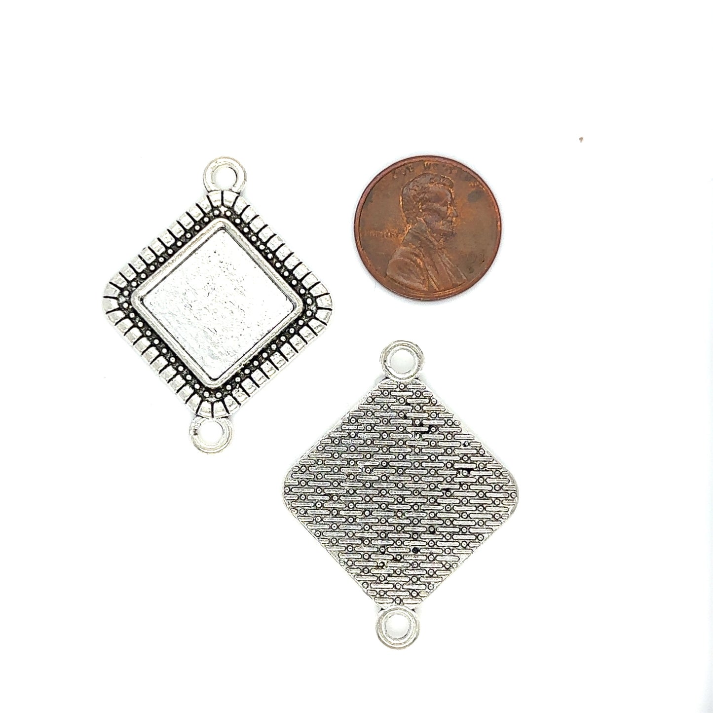connector-diamond-shaped-blank-setting-antique-silver