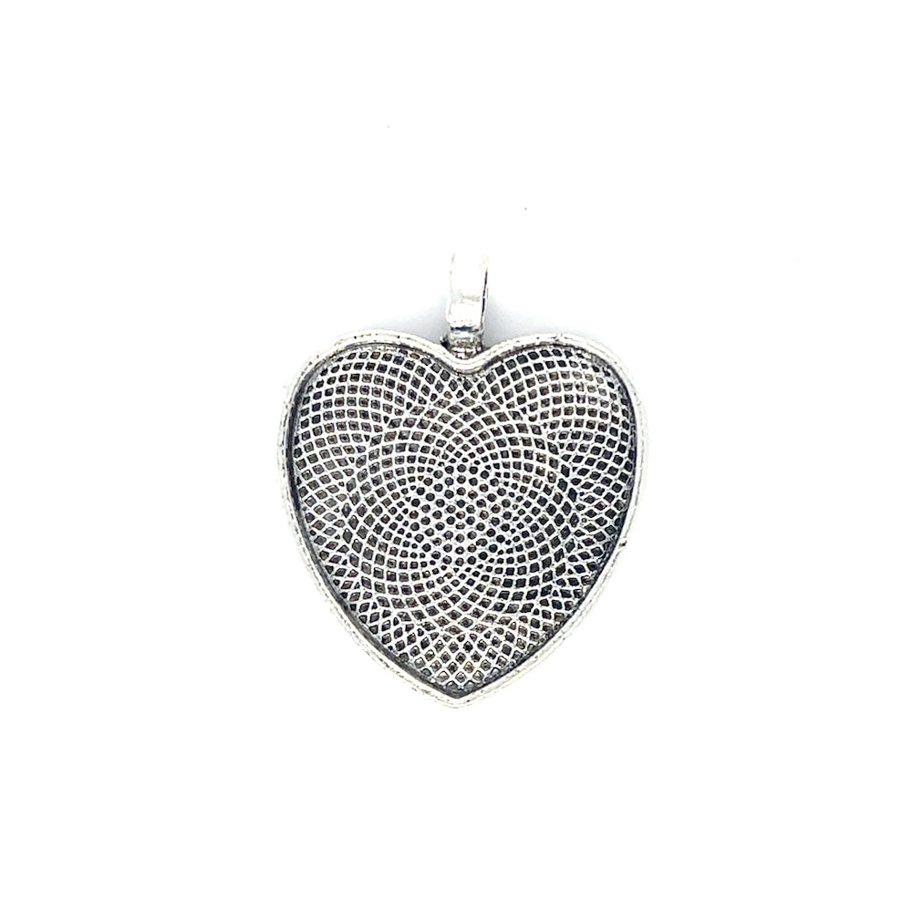 25mm Heart Shaped Pendant Charms