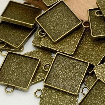 Bronze Small Square Pendant Blank Setting - Great for DIY jewelry making photo charms Bracelets 6 pieces Free shipping