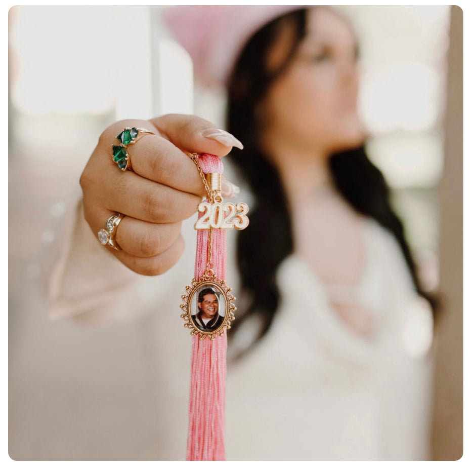 pink graduation cap decoration