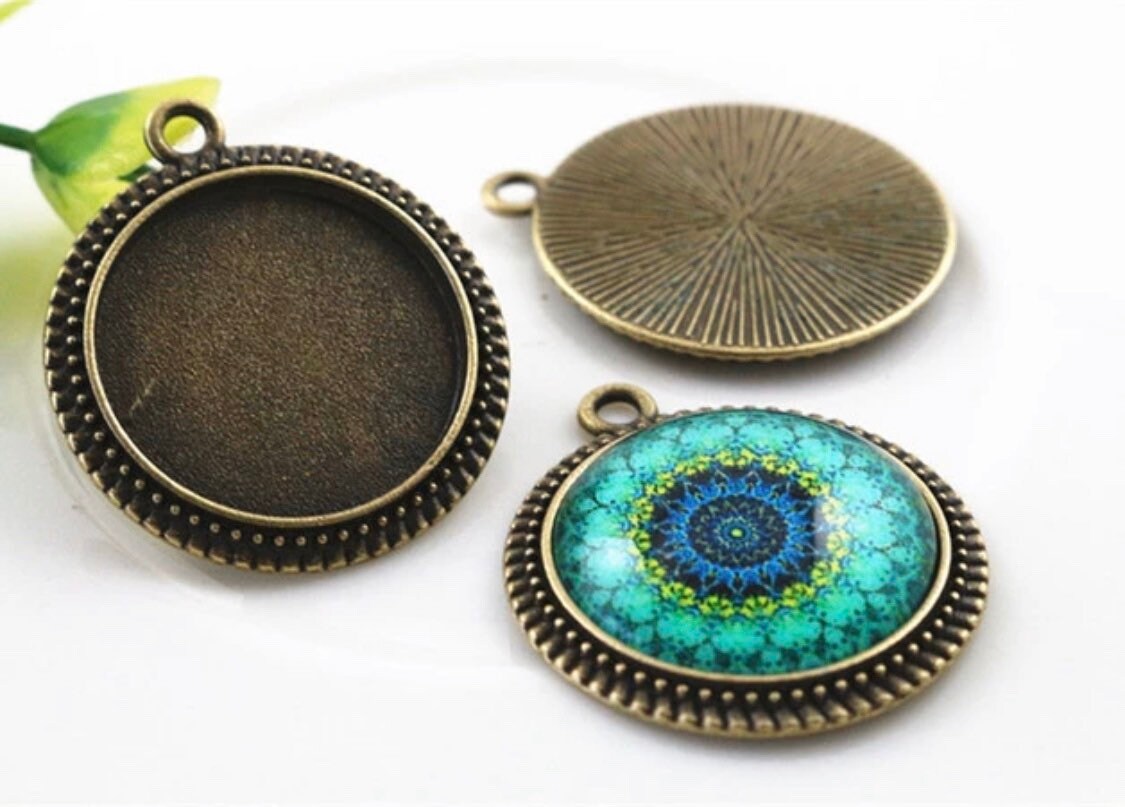 20mm Round Beaded Edge Bezels Jewelry Making Charms - Perfect Pendants Plus