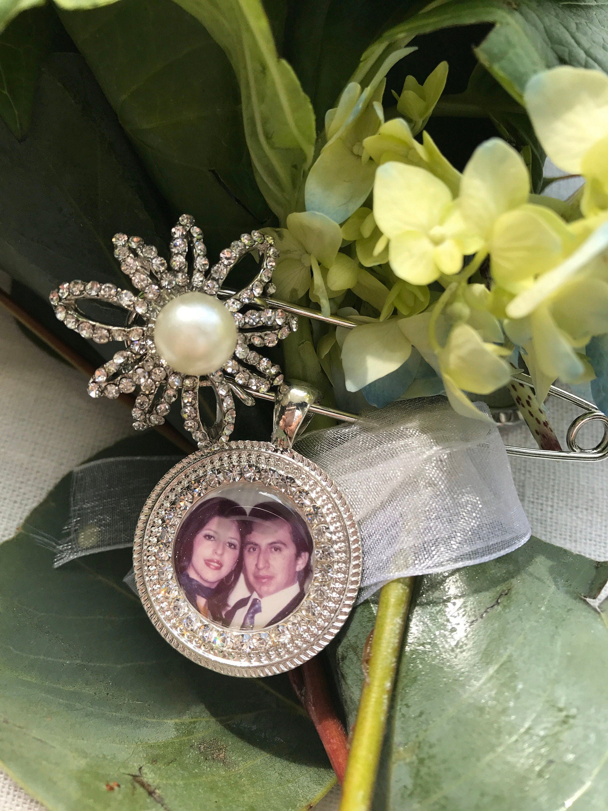 Wedding Rhinestone Large pin use to attach Photo charms to your wedding bouquet - Silver