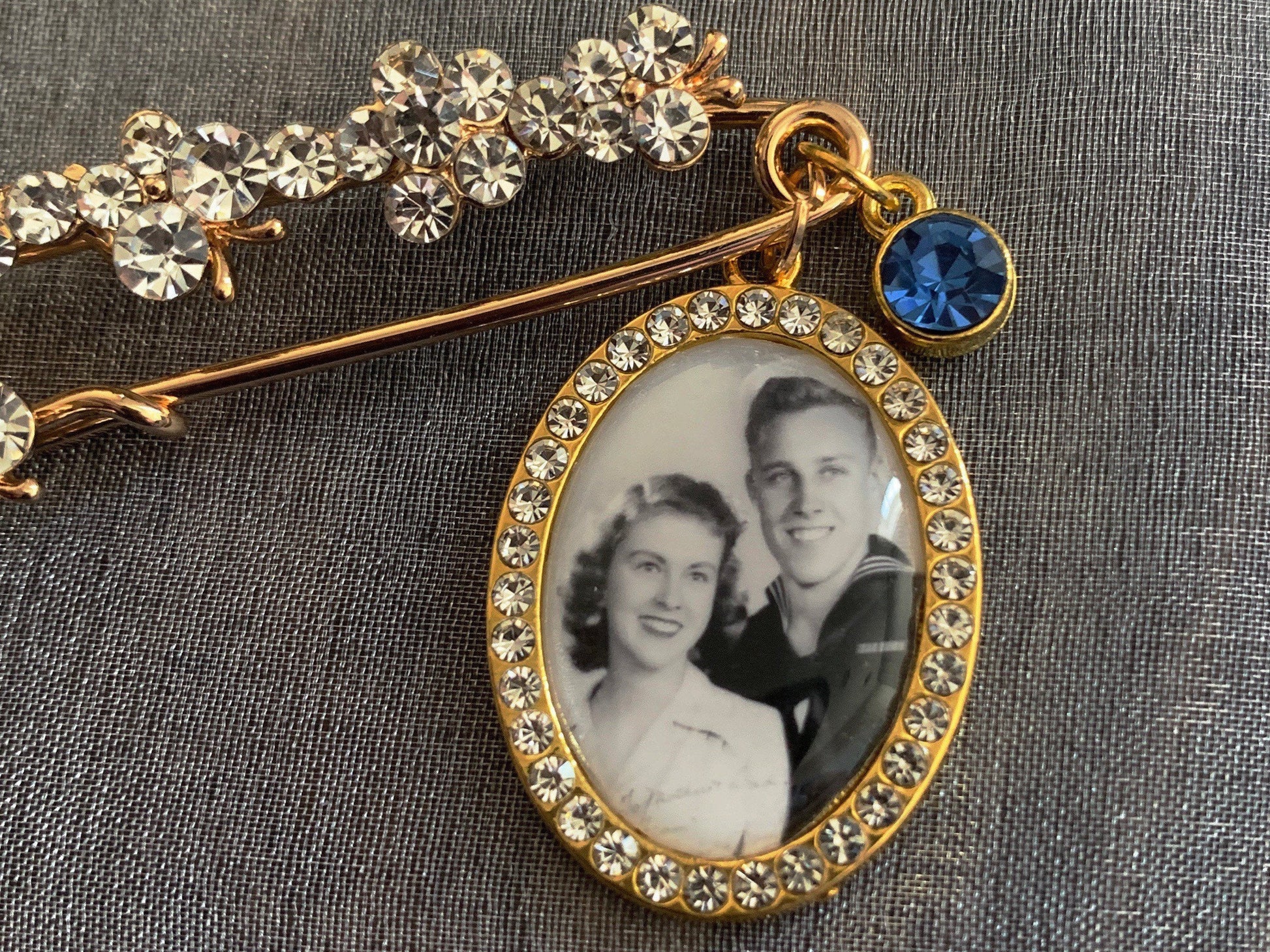 Custom Wedding photo Memory Charm and pin to attach to bride bouquet Gift for bridal shower - Remembering Loved ones