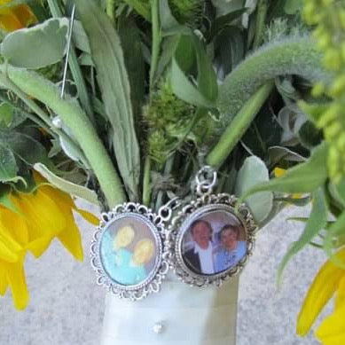 20mm Round Decorative Lace Photo Charm Pendant - Perfect Pendants Plus