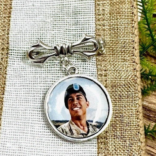 Grooms Boutonnière Photo Charm Pin 20mm Round - Perfect Pendants Plus