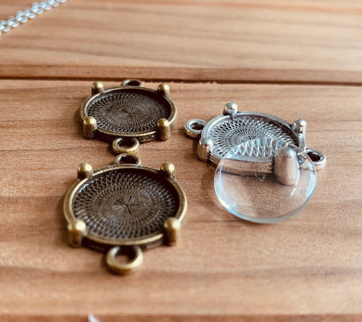 12 pendants 15mm Small Round Connector Setting - Perfect Pendants Plus