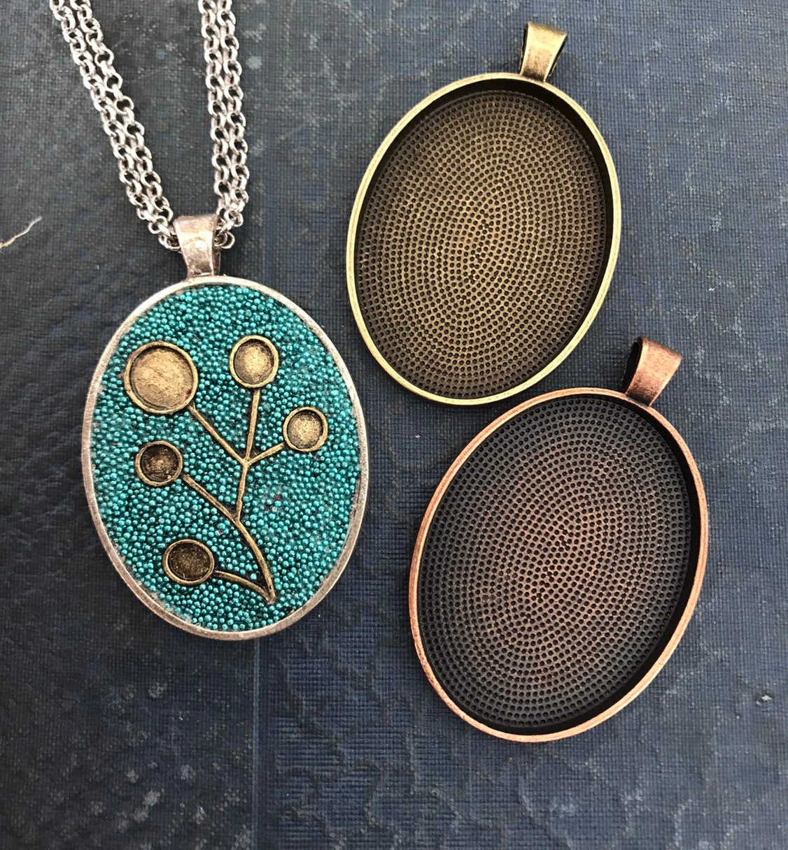 30x40mm Large Oval Blank Cameo Setting Pendant Trays - Perfect Pendants Plus